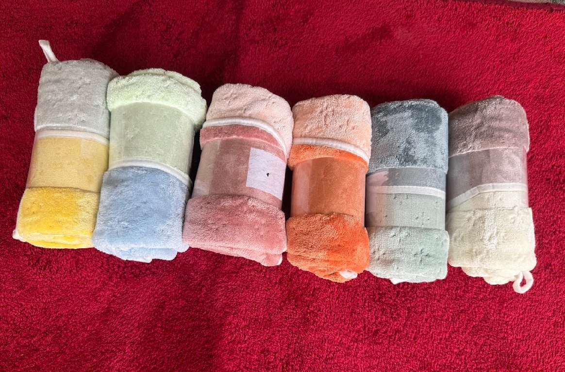 Ultra-Soft Microfiber Plush Towel Set - Pack of 3 | Assorted Colors | HAND TOWELS