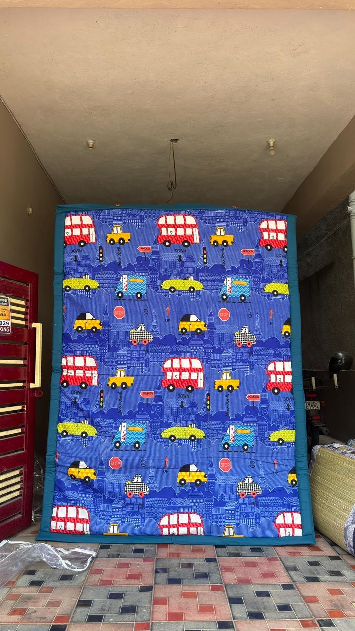 Cloth-Backed Korai Grass Sleeping Mat | London Bus Print | South Indian craftsmanship | Size 5/7 FT | 100% ECO-FRIENDLY |