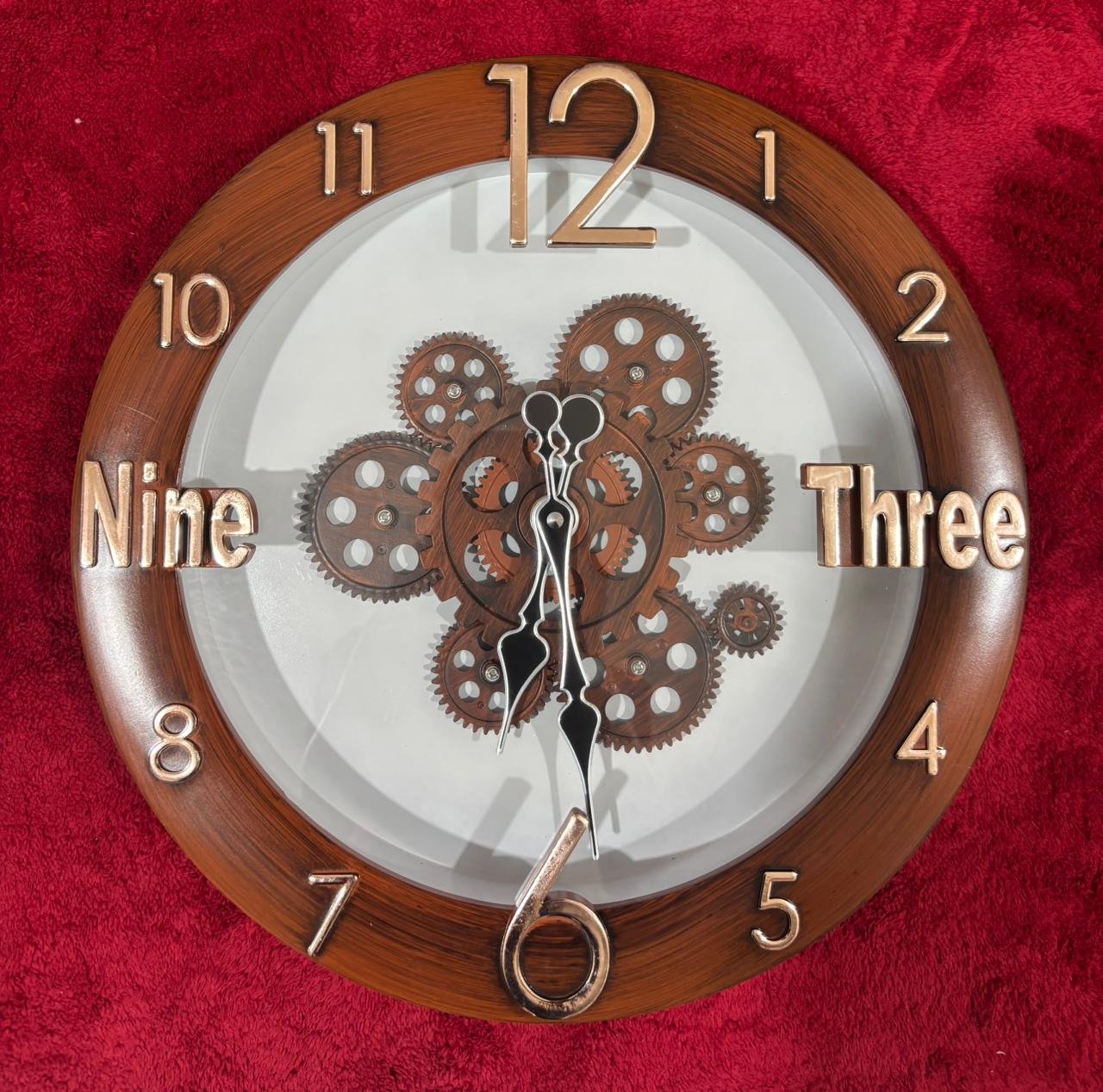 GEAR WALL CLOCK ROUND SHAPED