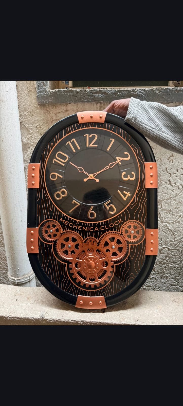 OVAL SHAPE GEAR WALL CLOCK